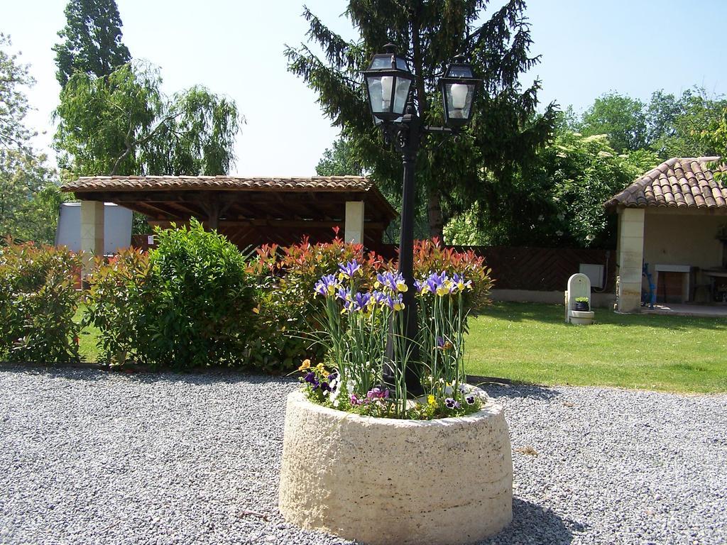 مبيت وإفطار Courpiac Domaine Capiet المظهر الخارجي الصورة