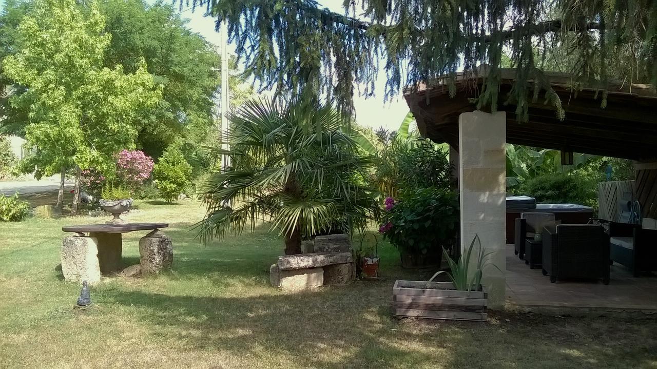 مبيت وإفطار Courpiac Domaine Capiet المظهر الخارجي الصورة